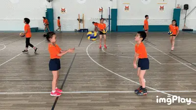 2025 赛季：圣路易斯红雀队宣布将聘请前名将雅迪尔·莫里纳担任板凳教练