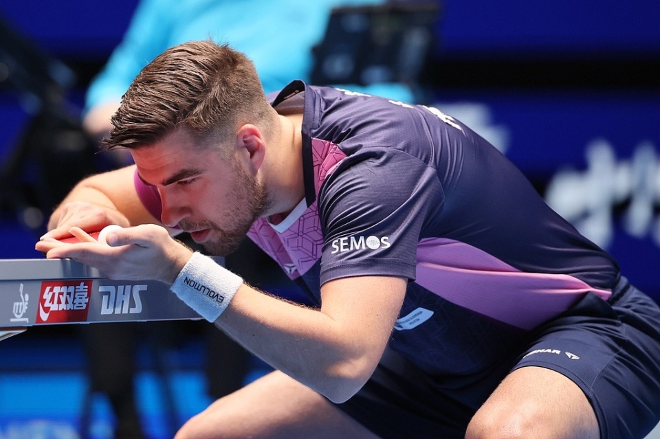 化背景的马 化背景的马